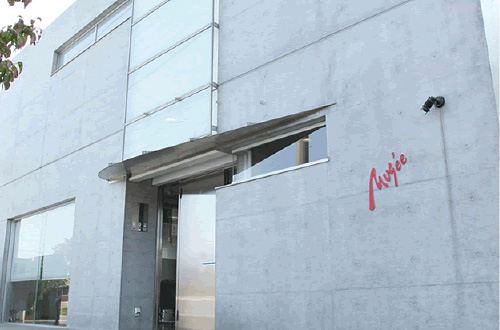 深谷市緑ヶ丘の美容室museeミューゼ 再現性 もちが良いカットが得意なサロン デザインカラー 完全週休二日